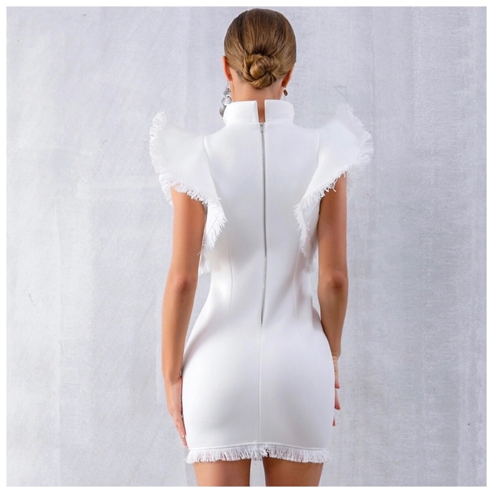 🌞 The Lara Ruffle Scuba Fabric Dress - Picture 3 of 8